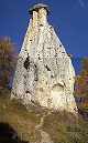  la cheminée de fée vue par son sud. . (c) Christophe ANTOINE
248*400 pixels (19201 octets)(i481)