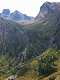  Le Vallon de Clausis. Le Rouchon au fond. A sa droite le pic de Cornivier. Puis encore à droite le Queyron. (c) Christophe ANTOINE
375*500 pixels (23592 octets)(i1851)