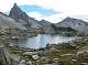  Lac inférieur (lacs Blanchet). A gauche la Tête des Toillies. A droite le col de la Noire et le pic de la Farnéiréta (c) Christophe ANTOINE
550*412 pixels (37880 octets)(i4428)