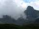  Les nuages remonte de l'Italie. Tête des Toillies à droite. Chapelle de Clausis à gauche (photo zoom). (c) Christophe ANTOINE
500*375 pixels (11067 octets)(i3761)