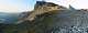  Vue sur le Rocca Bianca depuis le col de St VÃ©ran. A sa droite la tÃªte des Toillies. En bas Ã  gauche le lac de Ponte Chianale en Italie. (c) Christophe ANTOINE
800*301 pixels (32897 octets)(i2045)