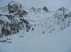  Pic du Cros à gauche. Le col de la Rousse à droite. En bas les chalets de l'Eychaillon. (c) Christophe ANTOINE
550*412 pixels (29118 octets)(i4767)