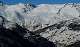 Vue au zoom depuis le col de la Lauze sur le Nord est. De gauche à droite: le col de la Fionière, le col de la Mait a, le pic Charbonnel à droite. (c) Christophe ANTOINE
586*350 pixels (31352 octets)(i2902)