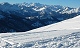  Vue depuis le haut du téléski des Cassettes sur les Ecrins. En bas le col du Pré de Fromage et à sa droite le sommet Bucher. (c) Christophe ANTOINE
800*487 pixels (43567 octets)(i4008)