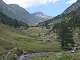  les granges de Soulière. Dans le vallon de Valante. Au fond :  La Pointe Joanne. À droite le col Valante. (c) Christophe ANTOINE
500*375 pixels (25474 octets)(i4637)